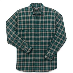 Large Lightweight Alaskan Guide Shirt. Green and Tan Plaid